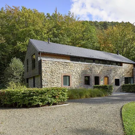 Modern With Garden In